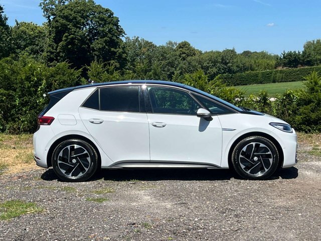 Volkswagen ID.3 Pro Performance 58Kwh Family White #4