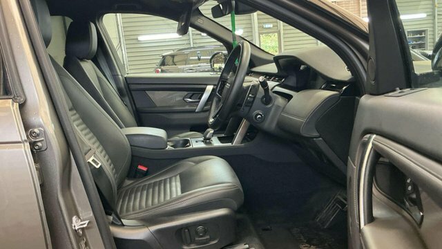 Land Rover Discovery Sport 2.0 D200 Mhev Dynamic Silver #2