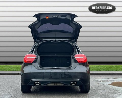 Mercedes-Benz A Class A180 Cdi Blueefficiency Se  #9