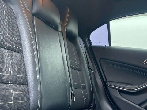Mercedes-Benz A Class A180 Cdi Blueefficiency Se  #20