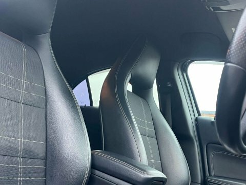 Mercedes-Benz A Class A180 Cdi Blueefficiency Se  #14