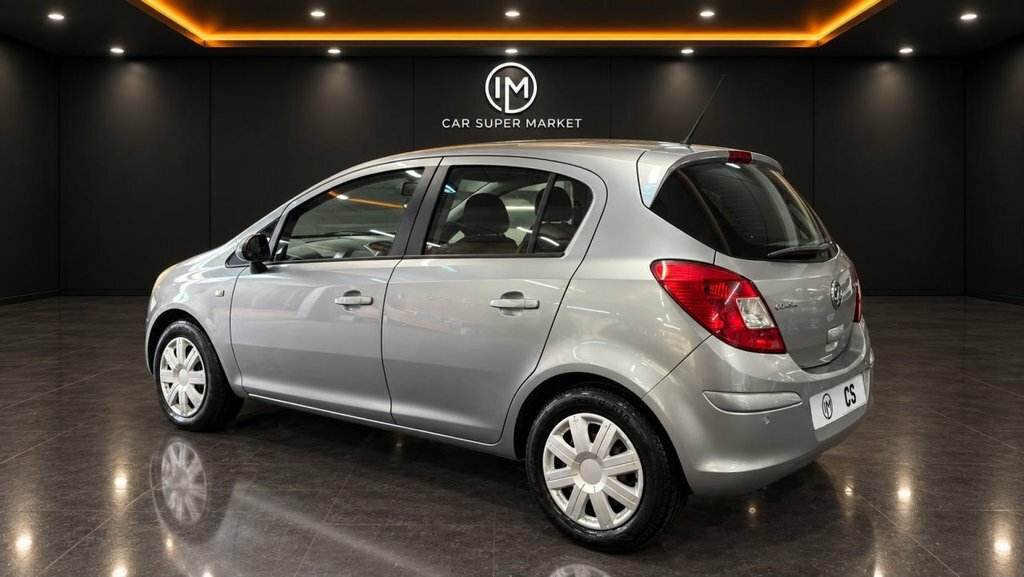 Vauxhall Corsa 1.4L Exclusiv Silver #6