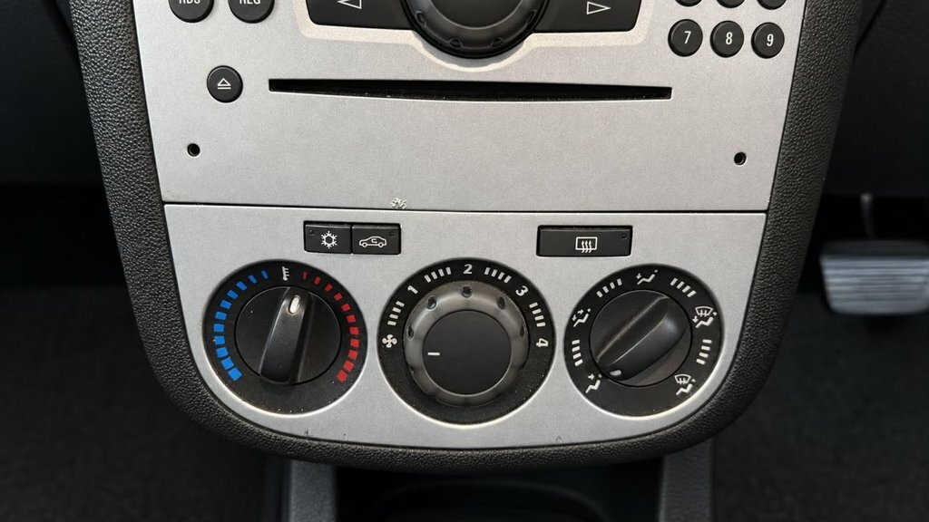 Vauxhall Corsa 1.2L Sxi Silver #24