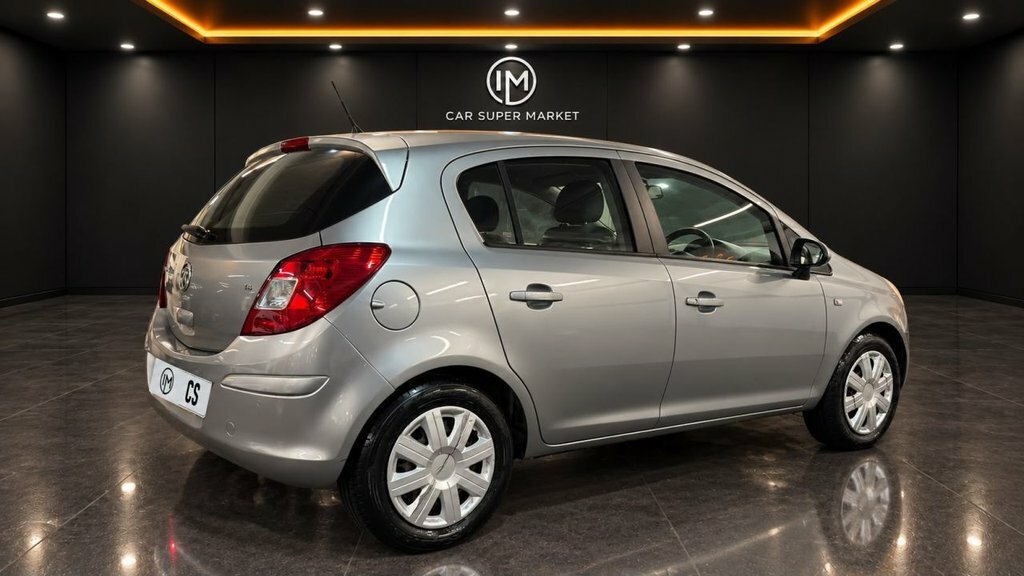 Vauxhall Corsa 1.4L Exclusiv Silver #4