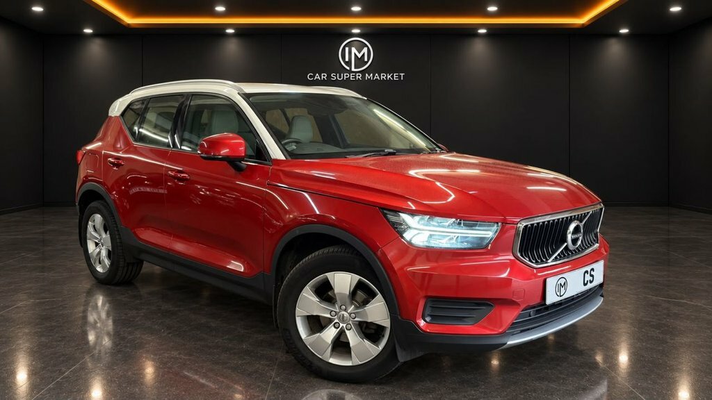 Volvo XC40 1.5L Momentum Red #2