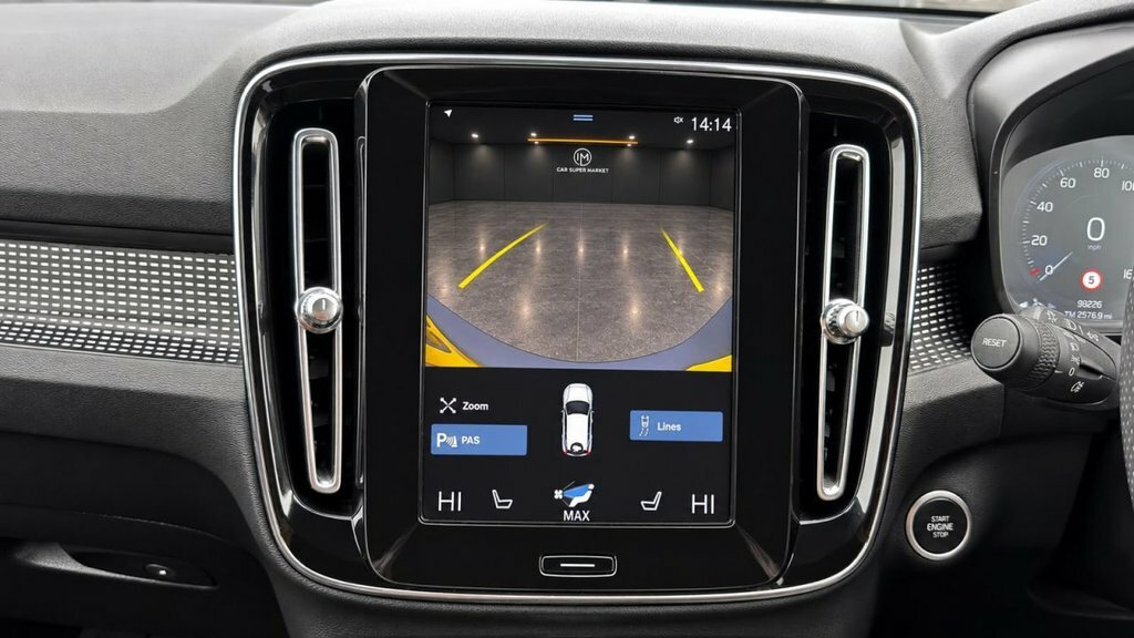 Volvo XC40 2.0 B4p R Design Pro Black #23