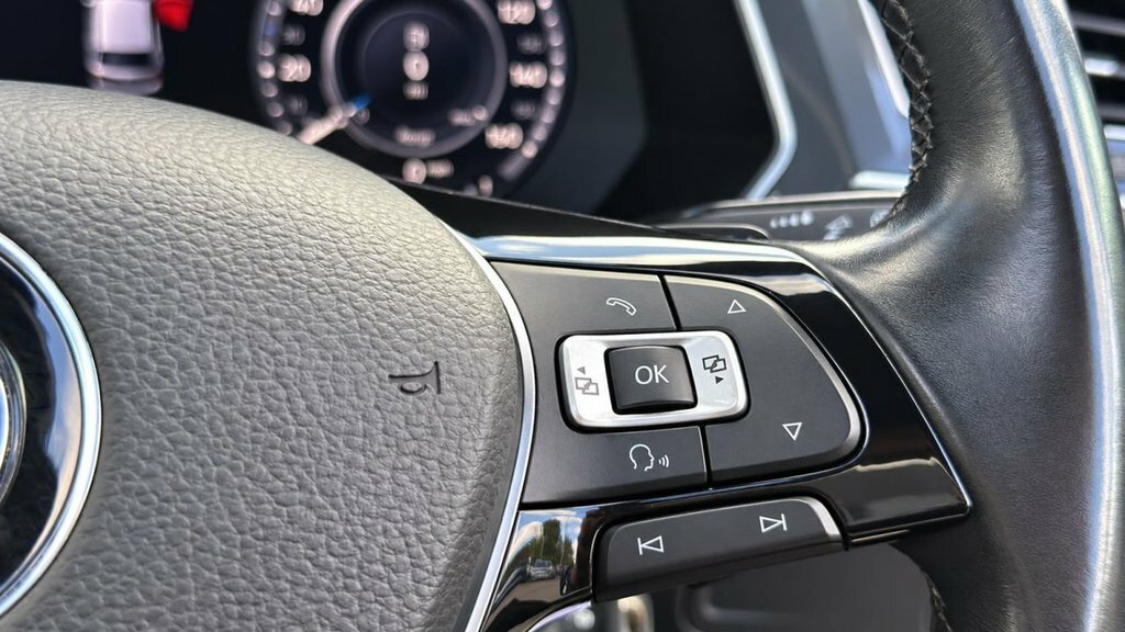 Volkswagen Tiguan Tdi Bluemotion Tech Se Navigation Black #22