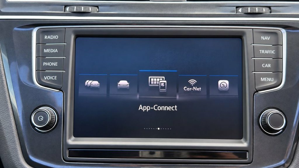 Volkswagen Tiguan Tdi Bluemotion Tech Se Navigation Black #28