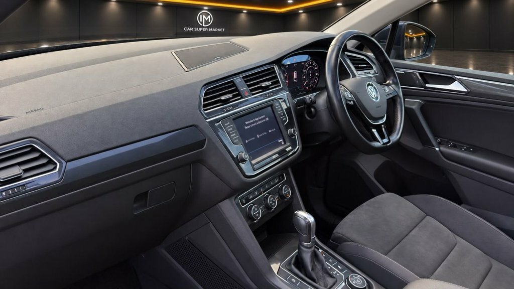 Volkswagen Tiguan Tdi Bluemotion Tech Se Navigation Black #14