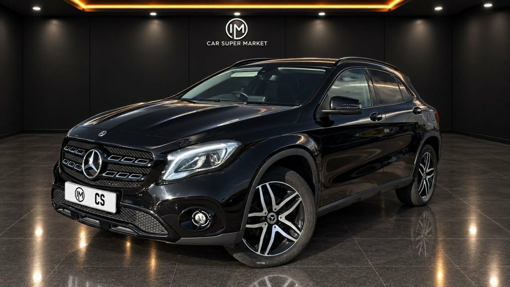 Mercedes-Benz GLA Class 1.6L Urban Edition Black #3