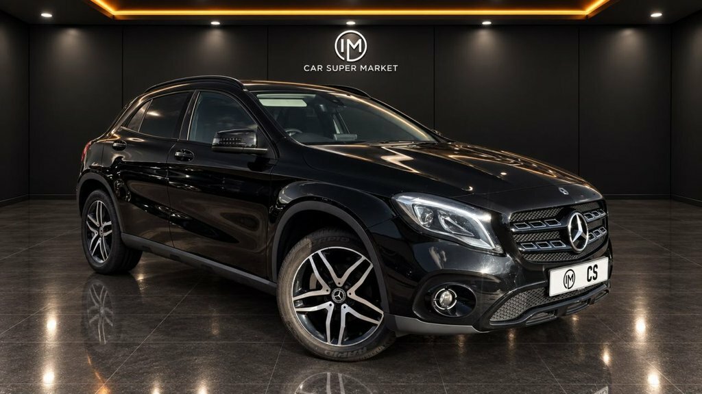 Mercedes-Benz GLA Class 1.6L Urban Edition Black #2