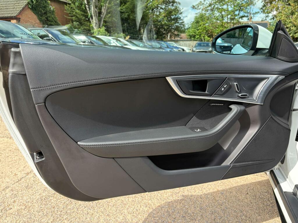 Jaguar F-Type 2.0 - 2018 18 Blue #45