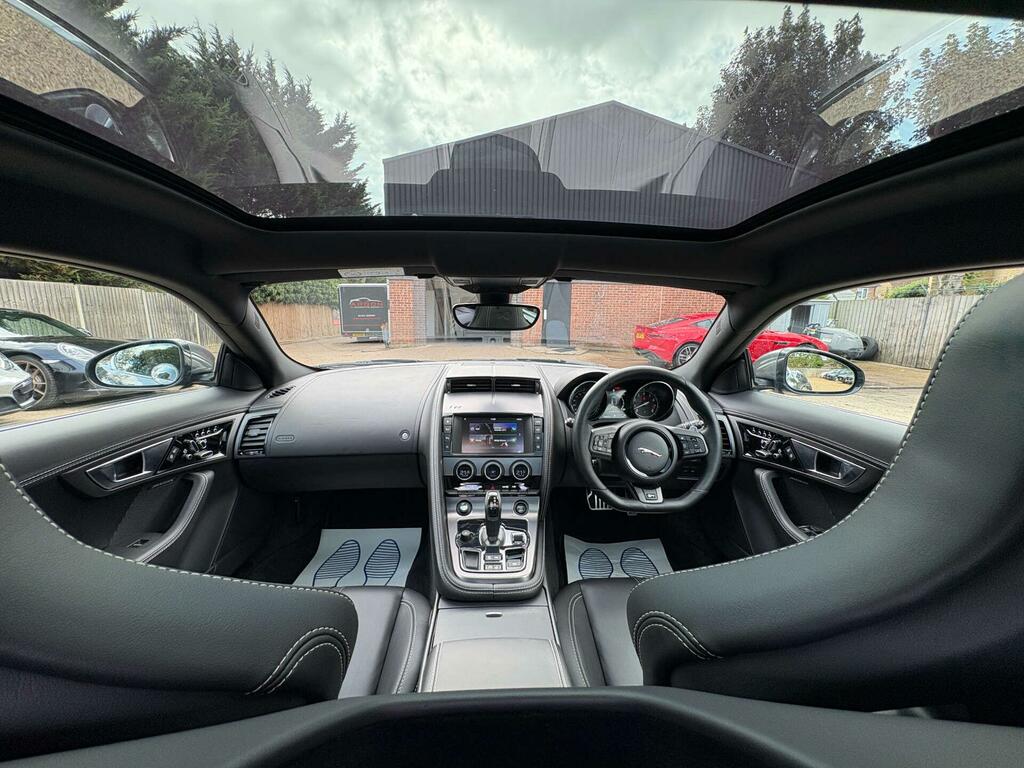 Jaguar F-Type V6 S Red #44