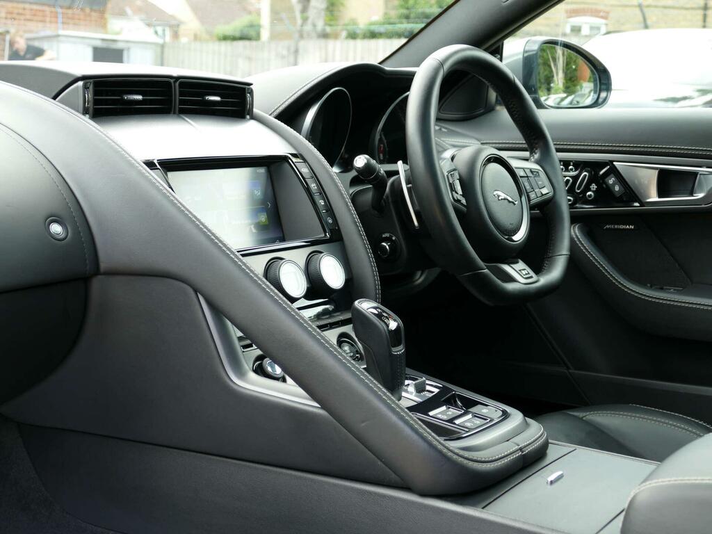 Jaguar F-Type V6 S Red #40