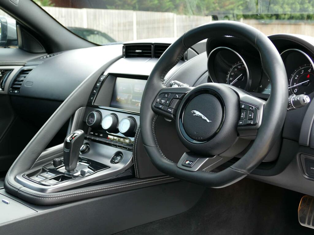 Jaguar F-Type V6 S Red #26