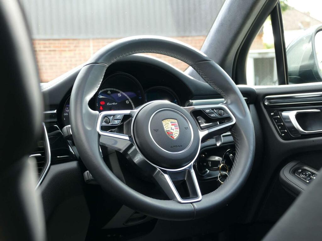 Porsche Macan 3.0 S Pdk 340 Bhp Blue #25