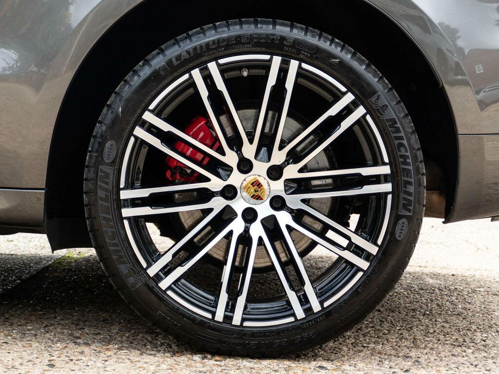 Porsche Macan 3.0 S Pdk 340 Bhp Blue #17