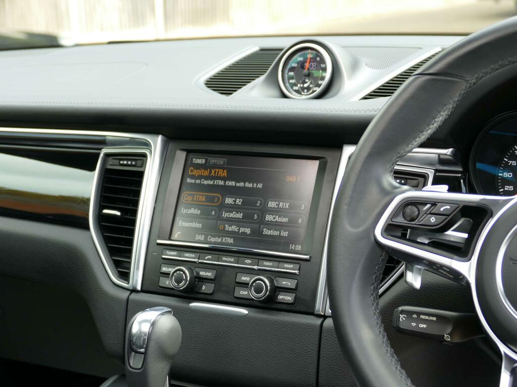 Porsche Macan 3.0 S Pdk 340 Bhp Blue #19