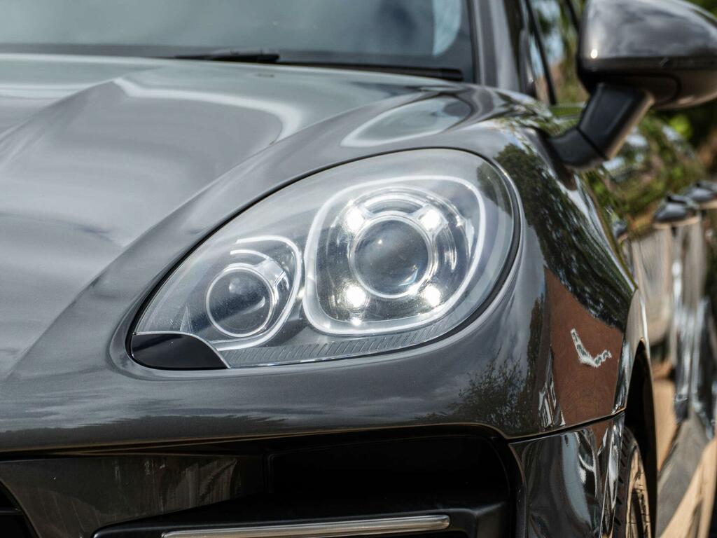 Porsche Macan 3.0 S Pdk 340 Bhp Blue #10