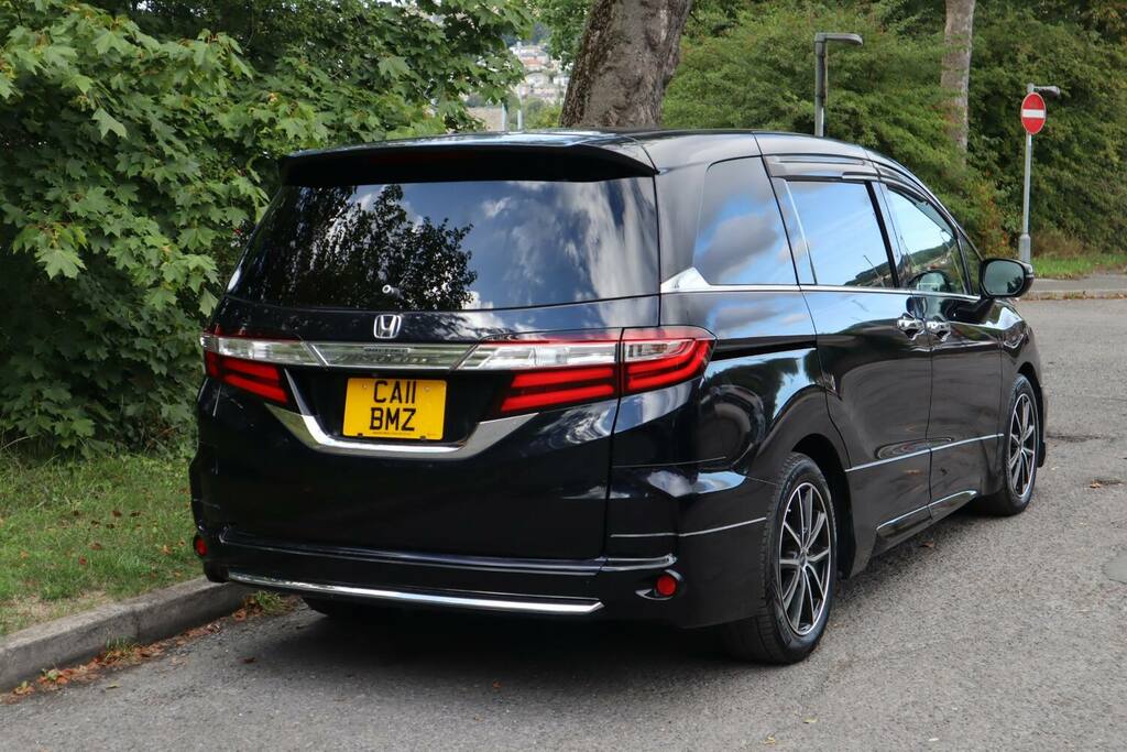 Honda Odyssey 2.4 I-vtec Absolute 8S Mugen Kit Black #3
