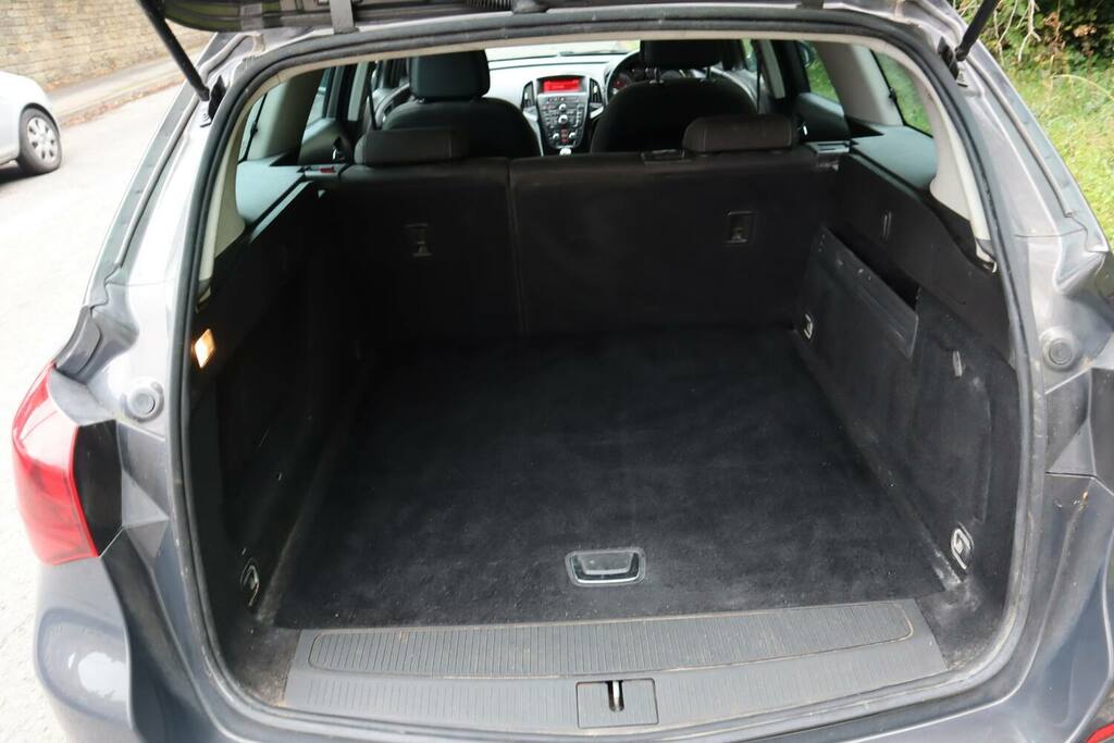 Vauxhall Astra 2.0 Cdti Ecoflex Elite Hatchback White #13