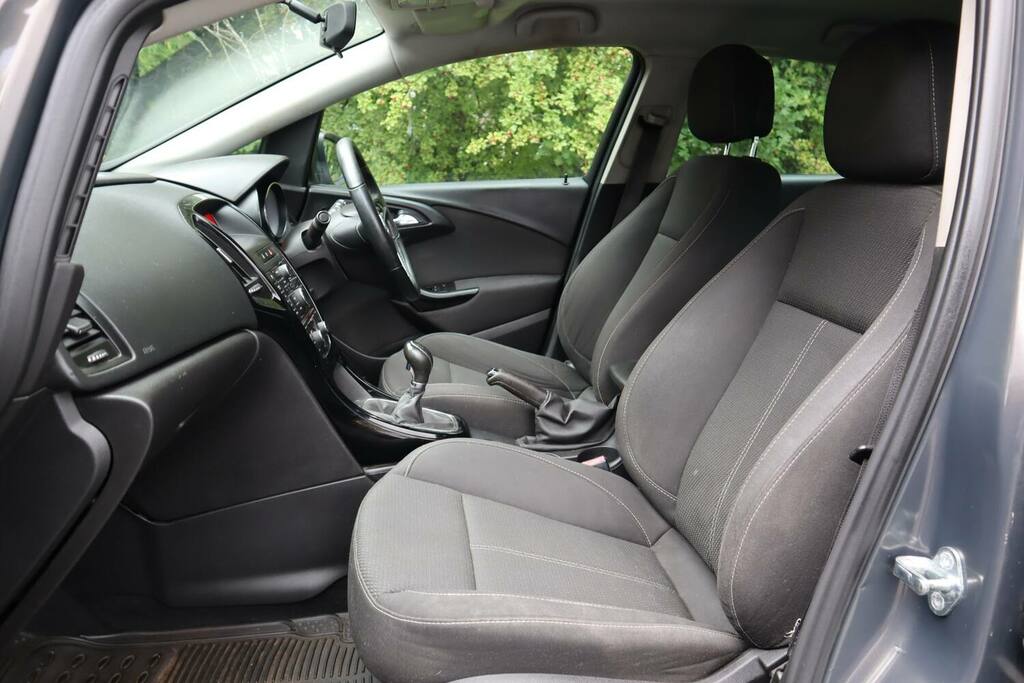 Vauxhall Astra 2.0 Cdti Ecoflex Elite Hatchback White #12
