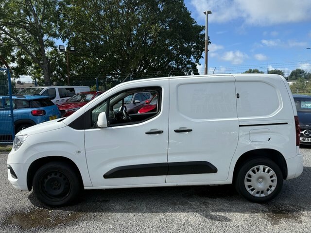 Vauxhall Combo 2021 1.5 Turbo D 2300 Sportive Panel Van Diese White #6