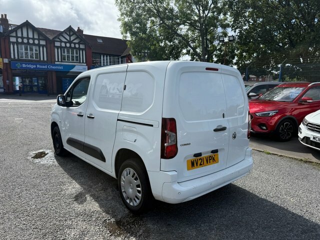 Vauxhall Combo 2021 1.5 Turbo D 2300 Sportive Panel Van Diese White #5