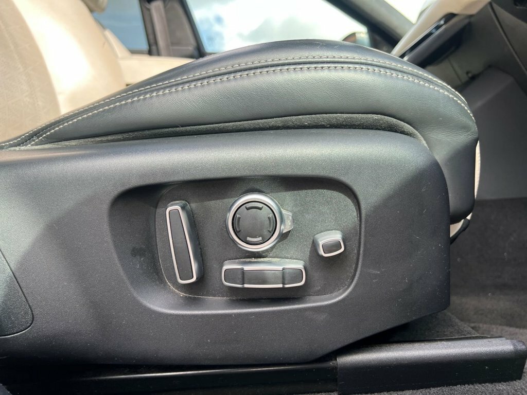 Land Rover Range Rover Velar Automatic Black #22