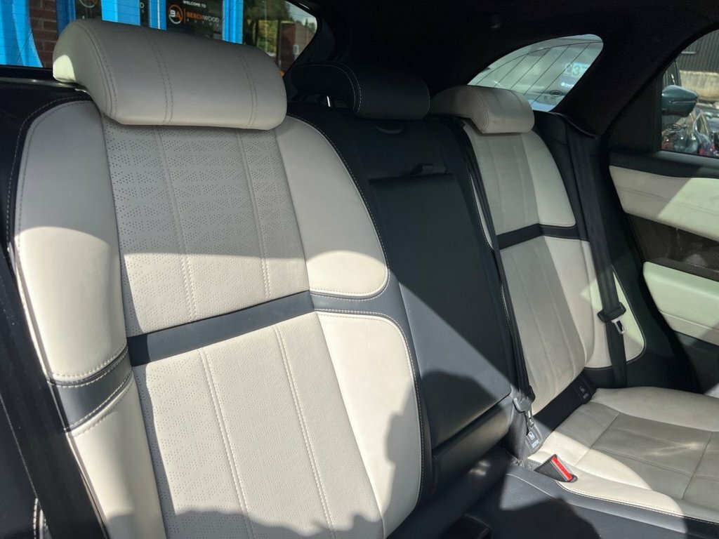 Land Rover Range Rover Velar Automatic Black #13