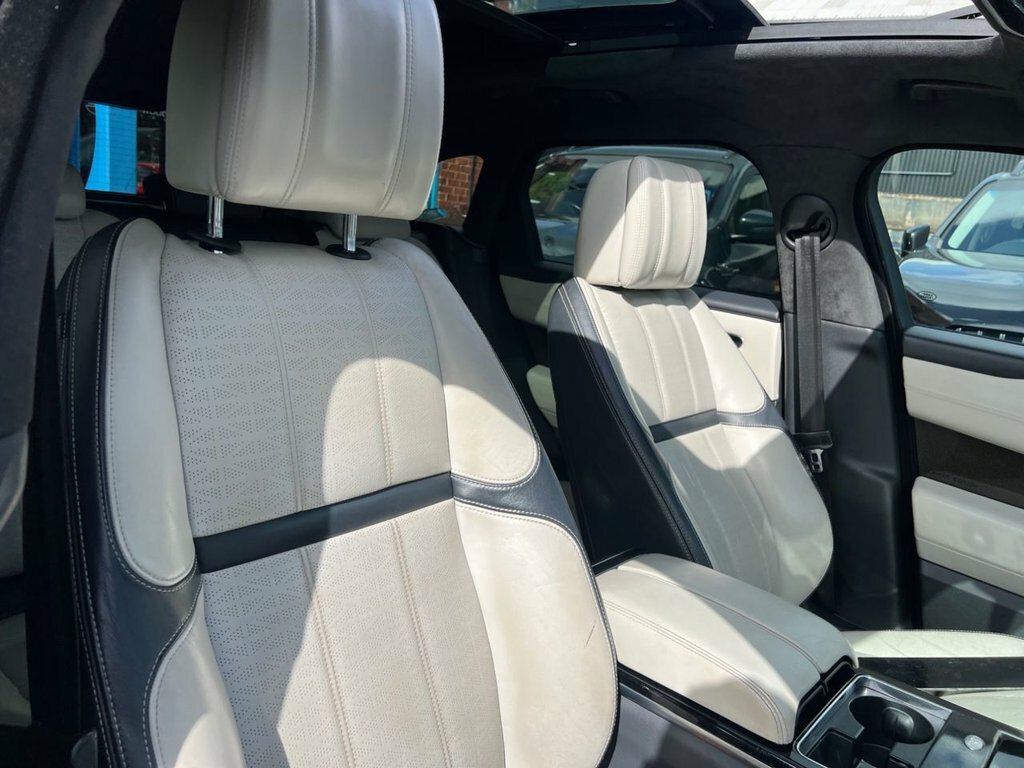 Land Rover Range Rover Velar Automatic Black #15