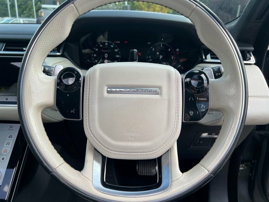 Land Rover Range Rover Velar Automatic Black #19