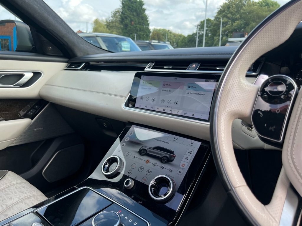 Land Rover Range Rover Velar Automatic Black #17