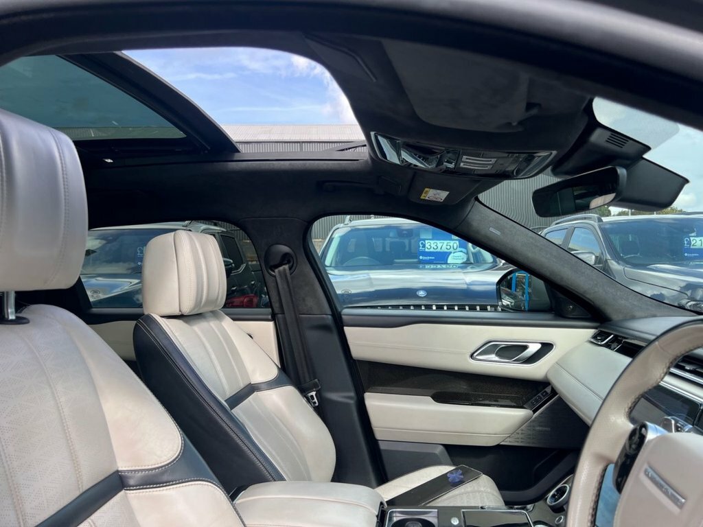 Land Rover Range Rover Velar Automatic Black #21