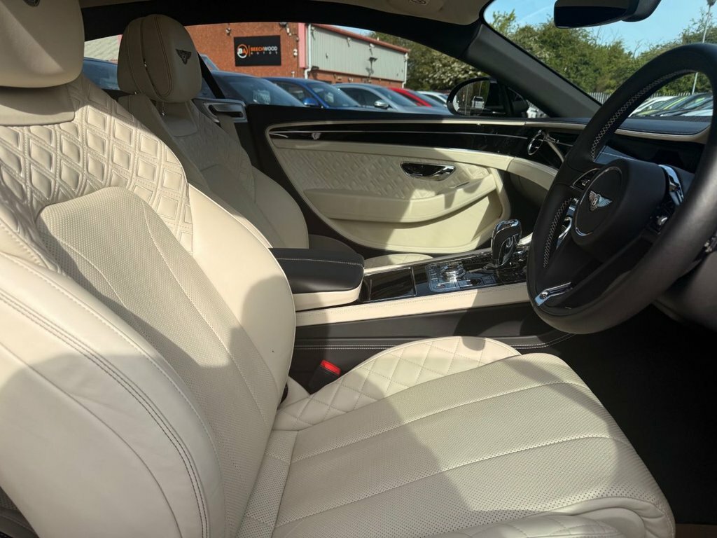 Bentley Continental Gt Gt V8 White #17