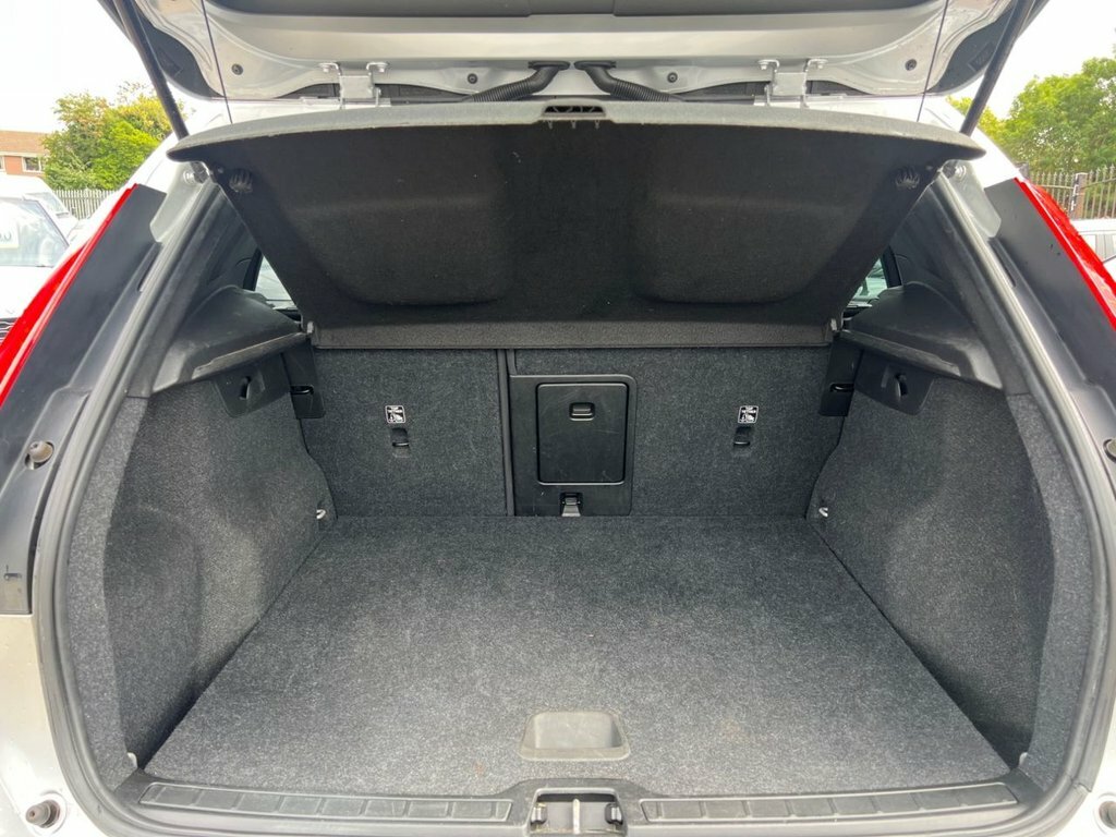 Volvo XC40 D4 First Edition Awd Grey #25