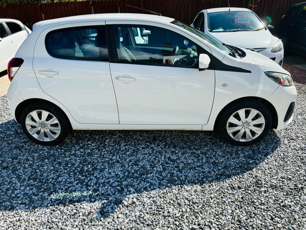 Peugeot 108 Active Red #8