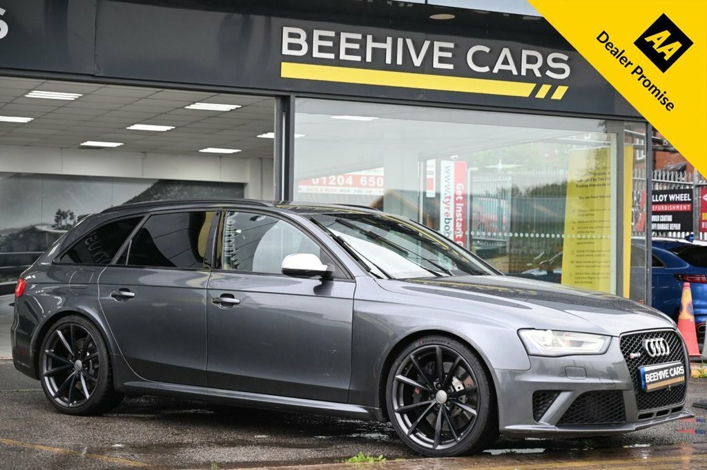 Audi RS4 Avant Estate Grey