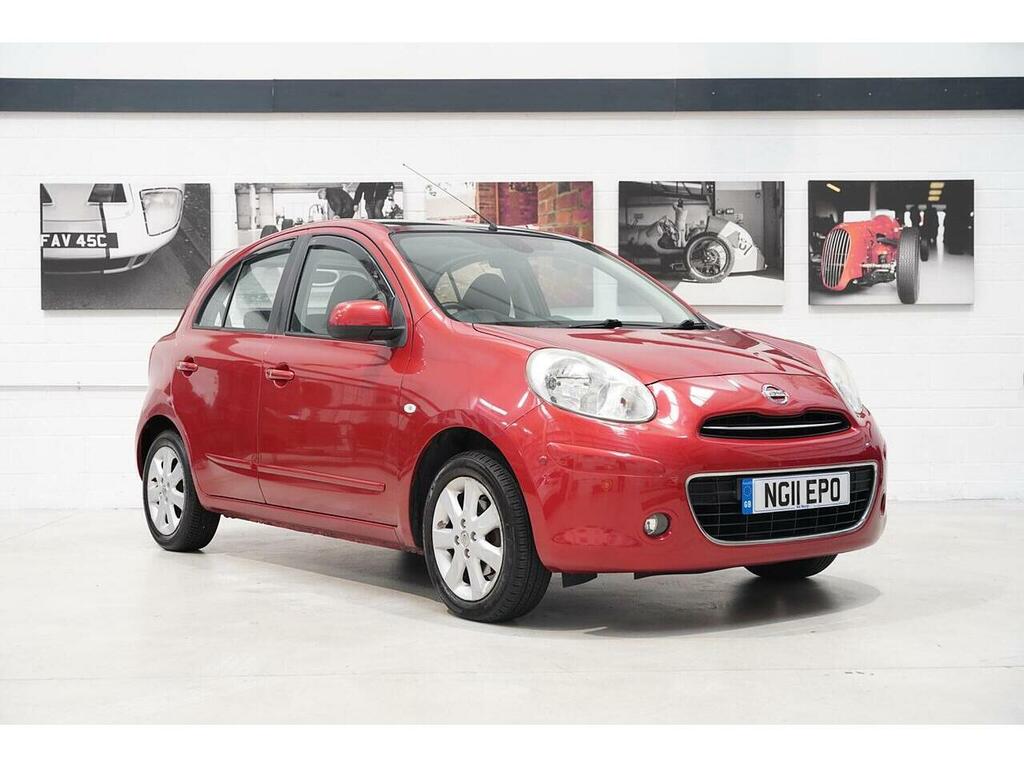 Nissan Micra 1.2 12V Tekna Euro 5 Red