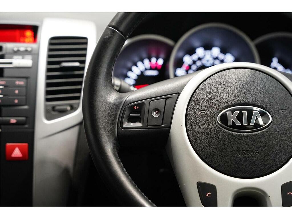 Kia Venga 1.6 2 Euro 5 Red #17