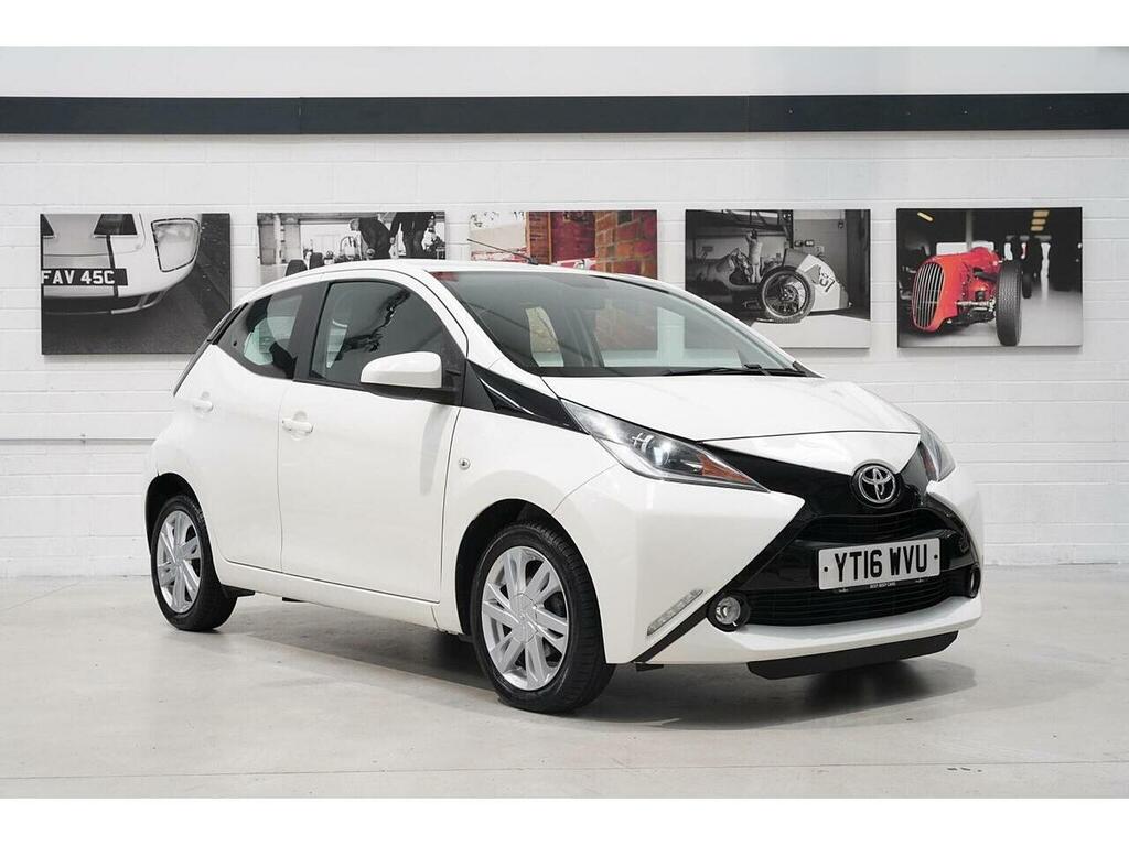 Toyota Aygo 1.0 Vvt-i X-pression X-wave Euro 5 Euro 5 White