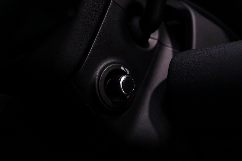 Land Rover Defender 90 3L Null Grey #32