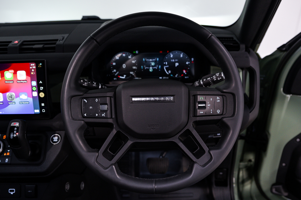Land Rover Defender 90 3L Null Grey #28