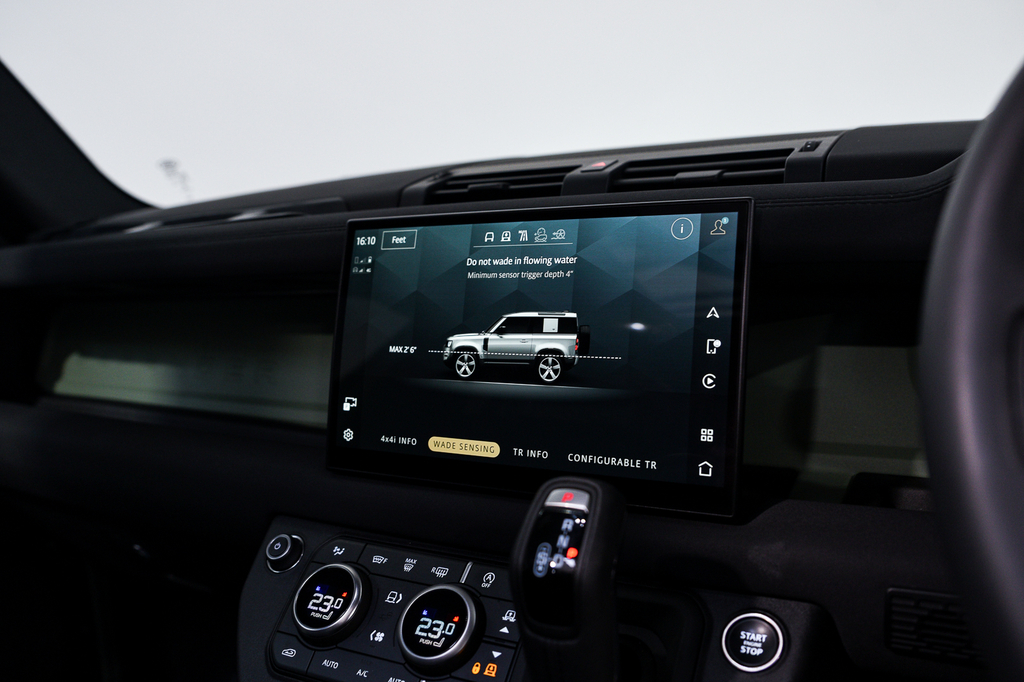Land Rover Defender 90 3L Null Grey #25