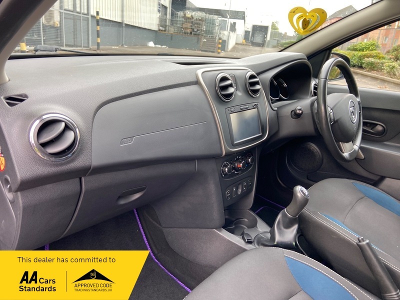 Dacia Sandero Access White #15