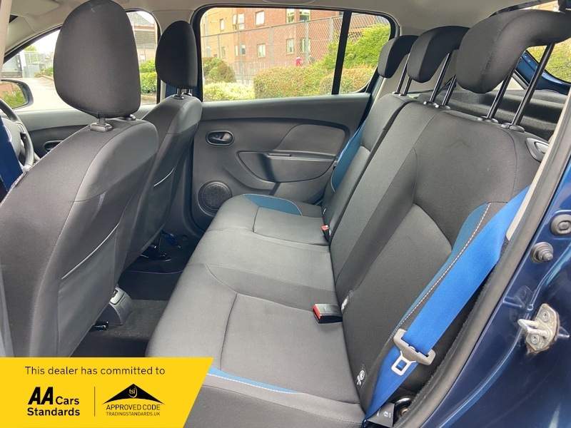 Dacia Sandero Access White #17