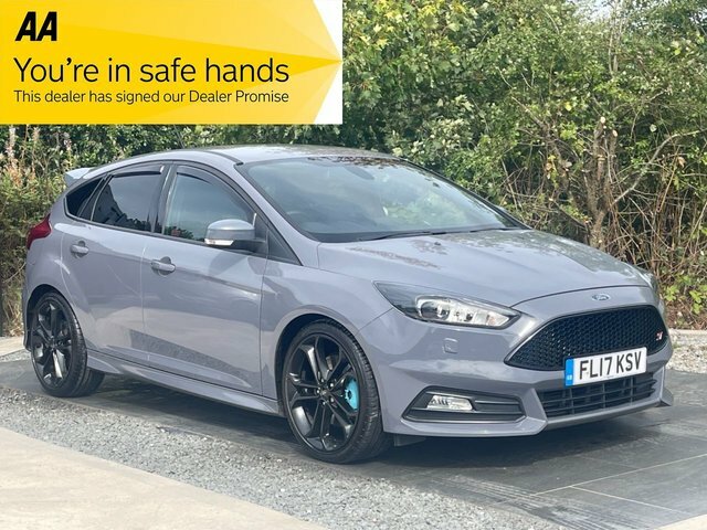 Ford Focus 2.0T Ecoboost St-3 Hatchback Eur Grey
