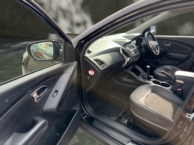 Hyundai Ix35 1.7 Style Crdi Black #17