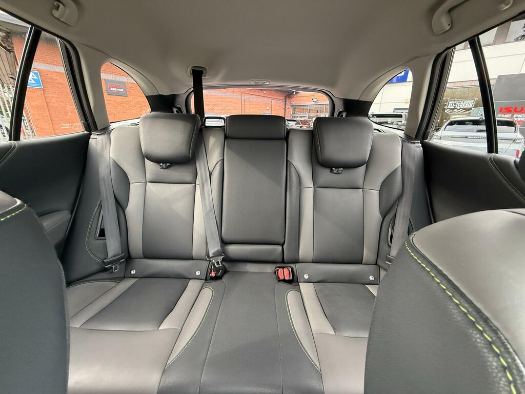Subaru Outback Touring White #33