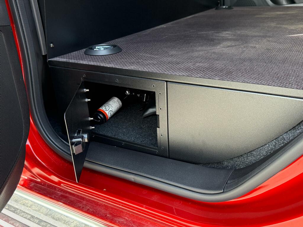 Isuzu D-Max 4X4 Double Cab Wdiff Lock White #19